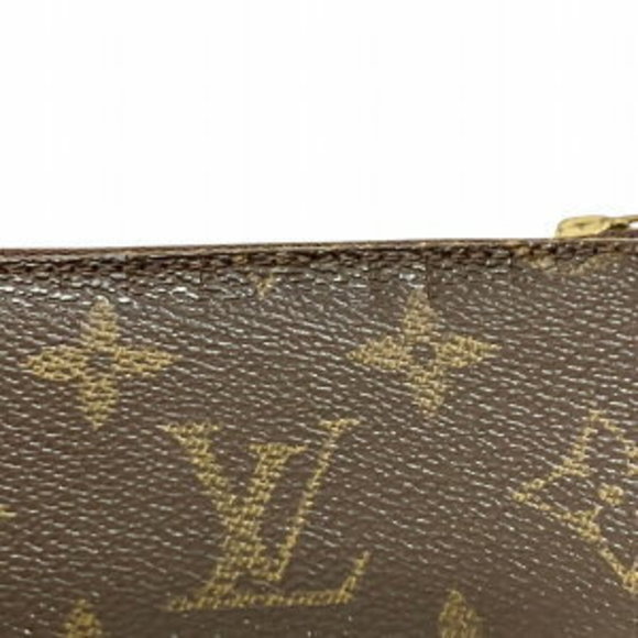 Louis Vuitton Monogram Pochette Case Accessory - Picture 8 of 8